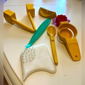 Vintage Tupperware 7 piece Kitchen Utensil‎ Set PREOWNED excellent condition